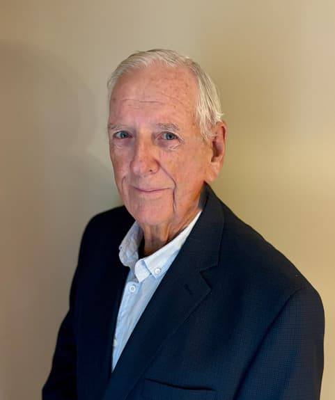 Ken Rayner